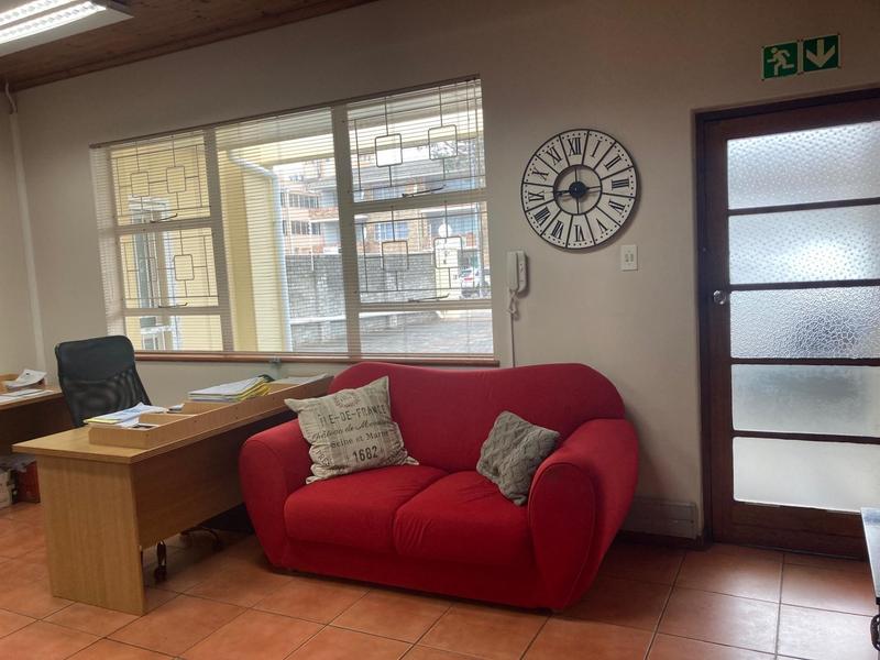 To Let Commercial Property for Rent in Newton Park Eastern Cape